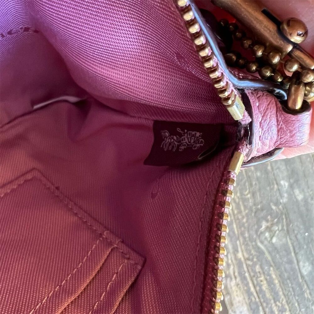 COACH Women's Small Pink Leather Wristlet with Gold Hardware 22952 AUTHENTIC - Picture 7 of 7